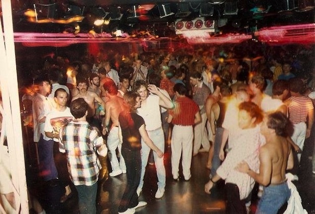 A packed dancefloor. Photo courtesy of Shawn Riker.